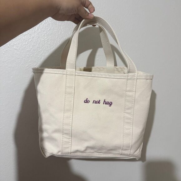 L.L. Bean Handbags - L.L. Bean Tote Bag medium Made in USA embroidered Do Not Hug